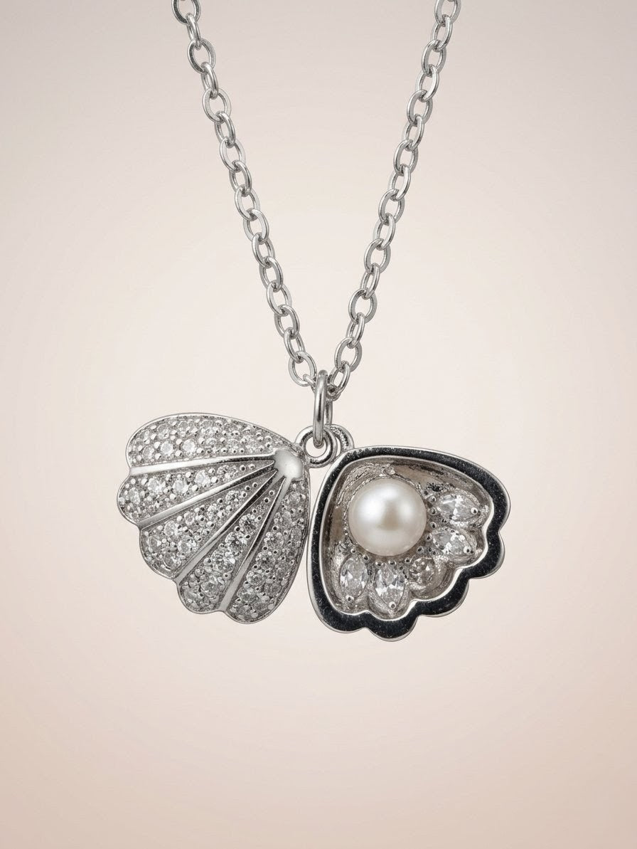 Silver Pearl Clam