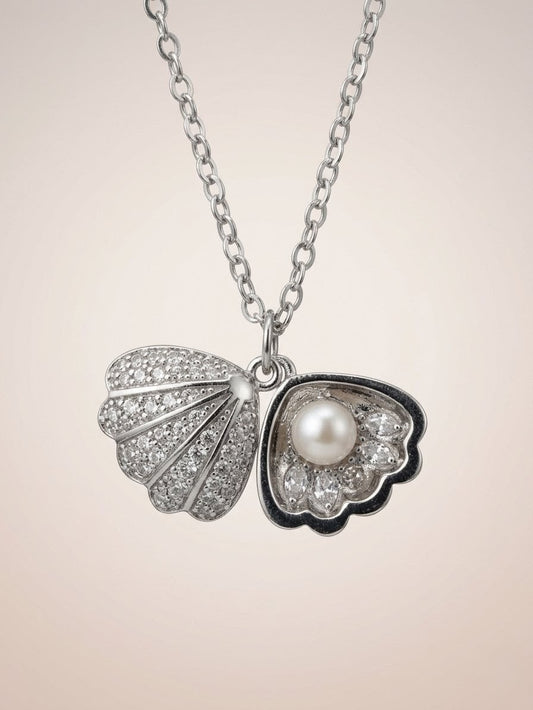 Silver Pearl Clam