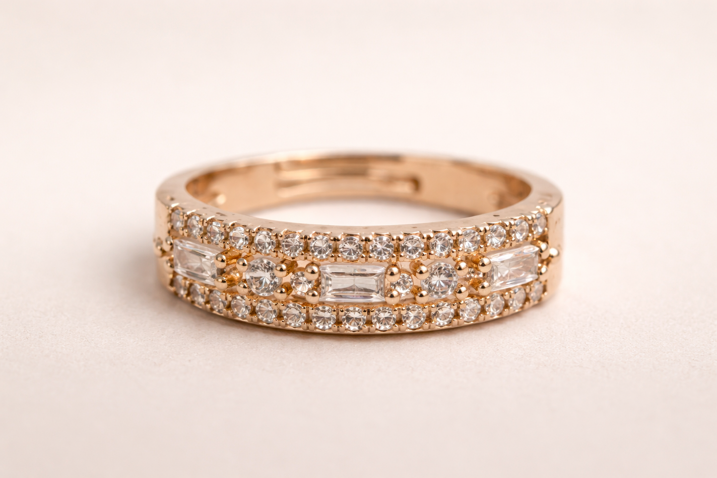 Sparkling Baguette Ring