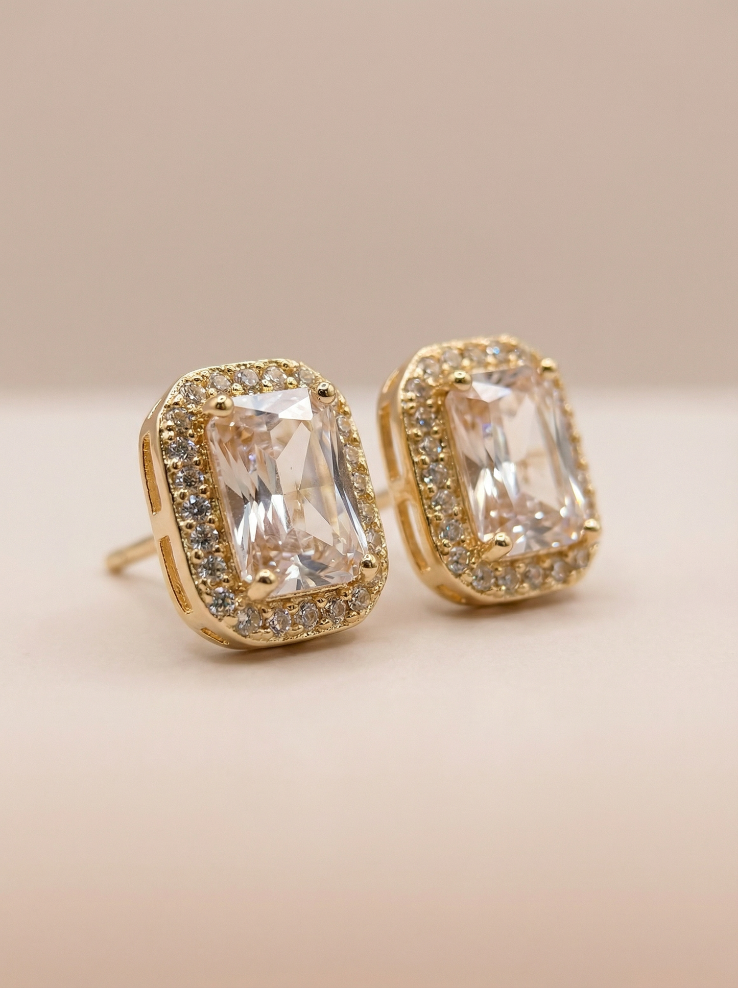 Luxe Aura Studs